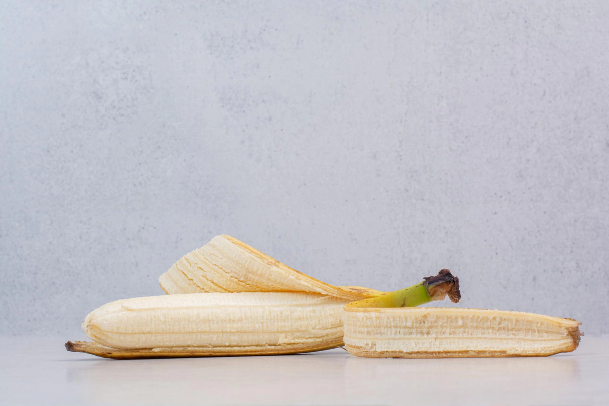 Peeled banana